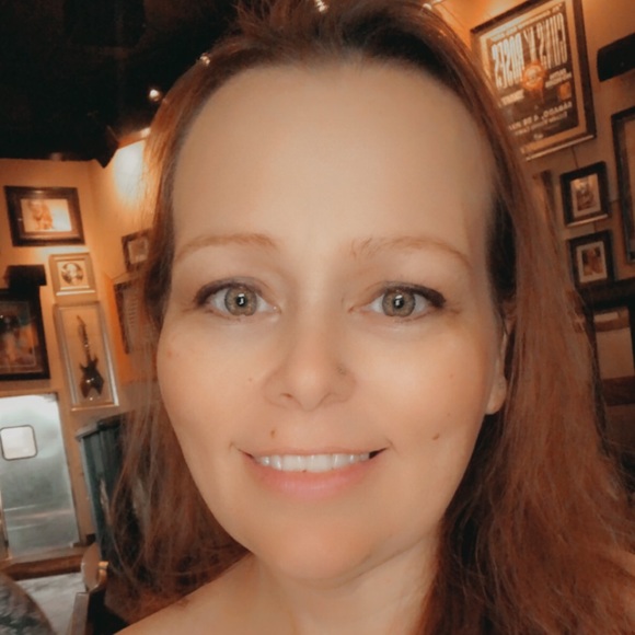 Meet your Posher, Sherrie - Picture 2 of 2